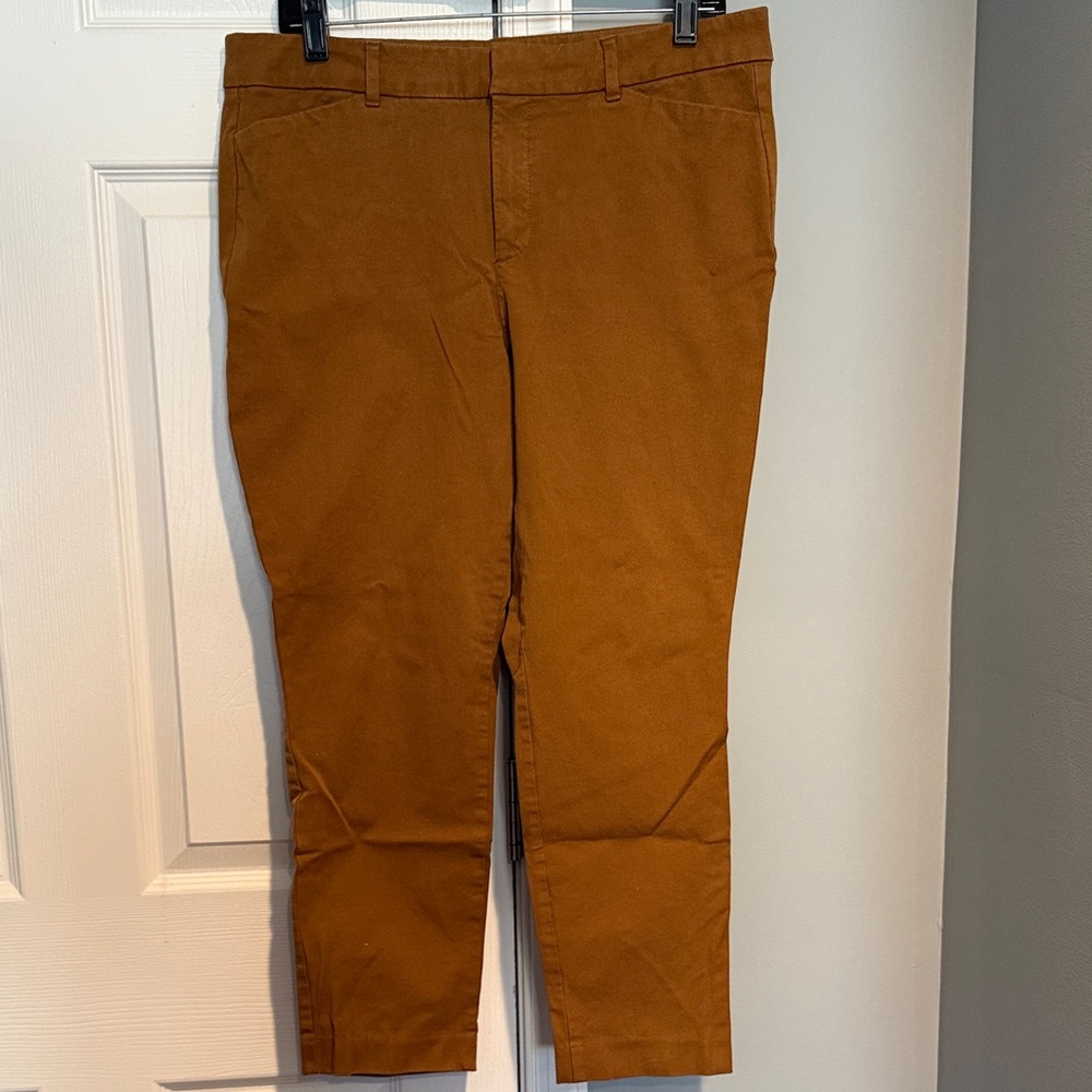 Old Navy Women's Tan Skinny Pants